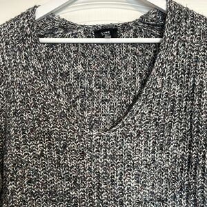 LINE V Neck sweater - M